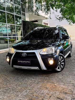 TOYOTA ETIOS 1.5 PLATINUM 16V FLEX 4P AUTOMÁTICO TOYOTA ETIOS 1.5 PLATINUM 16V FLEX 4P AUTOMÁTICO